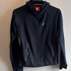 Nike sportswear tech fleece size medium